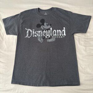 Disneyland Resort Mickey Mouse T-shirt.
